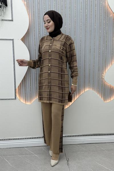 Akkız Düğmeli Takım Taba